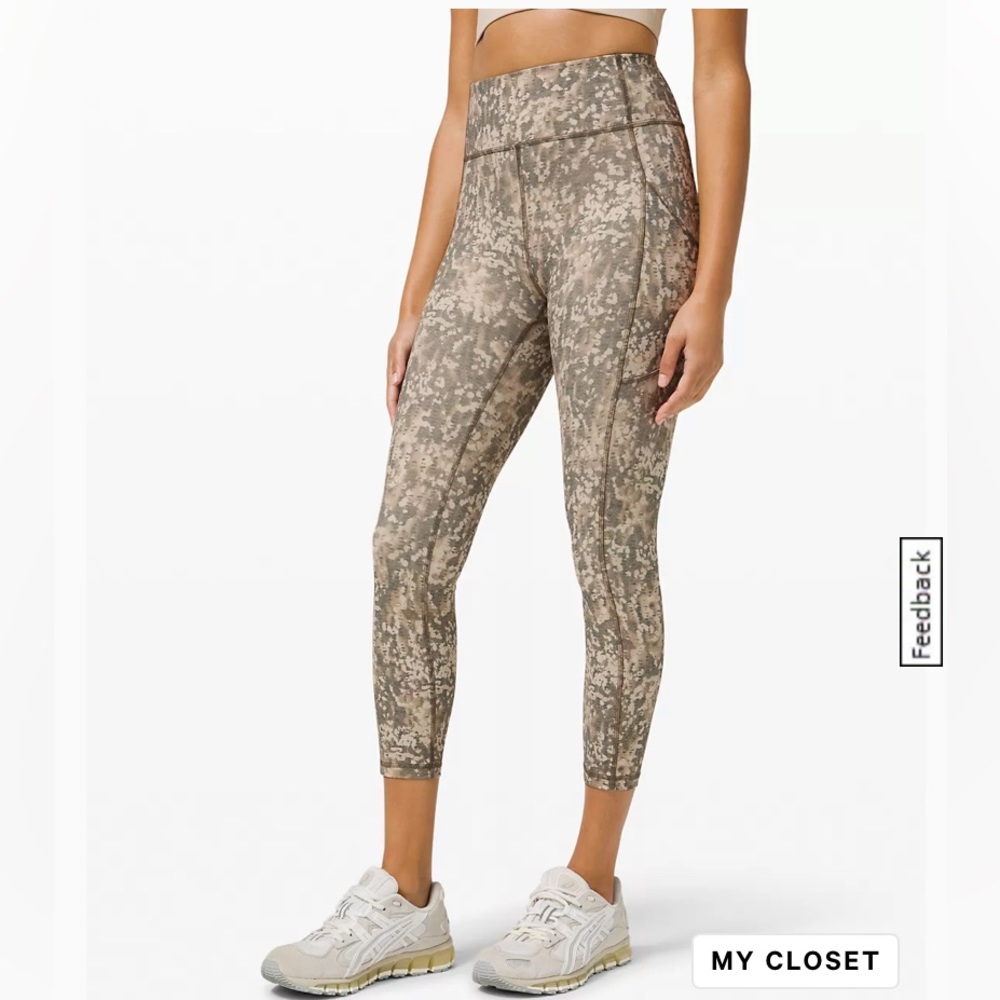 Lululemon Invigorate Crop